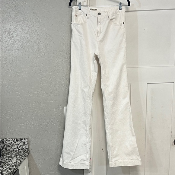 Ralph Lauren Denim - RALPH LAUREN WHITE HIGH RISE FLARE JEANS SIZE 28